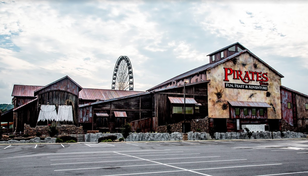 Dinner show entertainment in Pigeon Forge